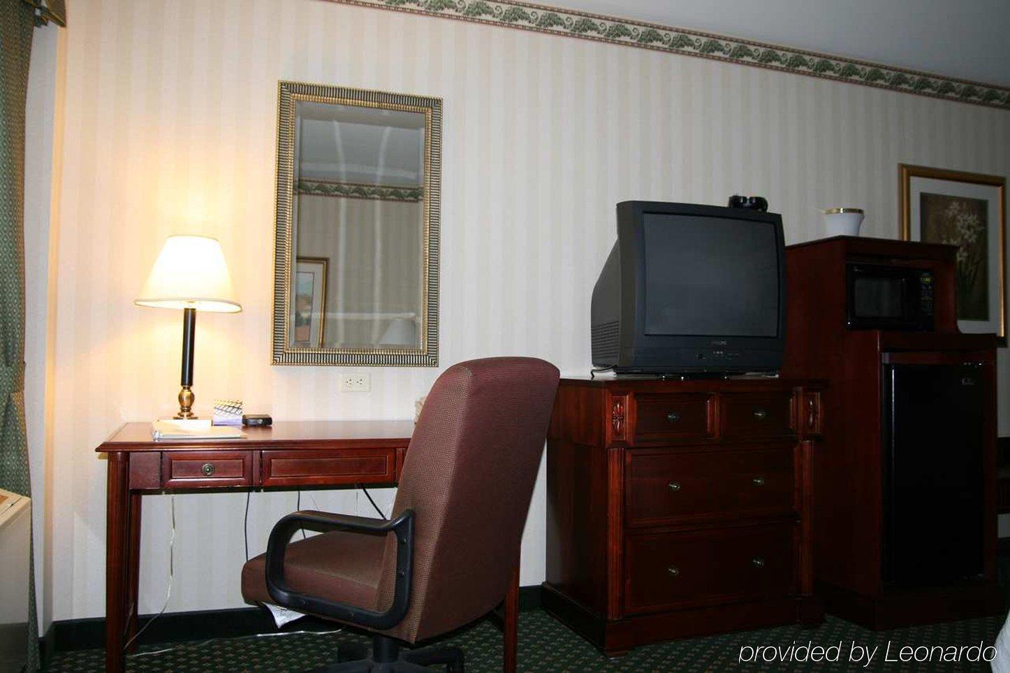 Hampton Inn Литлтон Номер фото